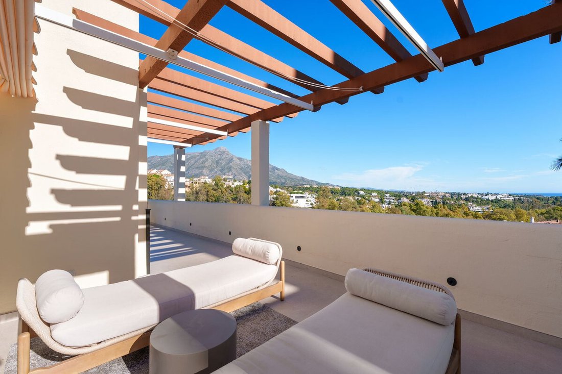 Penthouse in Nueva Andalucia, Marbella, Spain 2 - 16937893