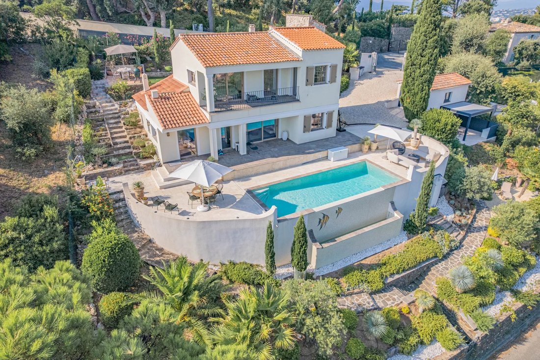 Villa in Nartelle-Noyer-Bellevue-bd des Sardinaux, Sainte-Maxime, France 3 - 16119634