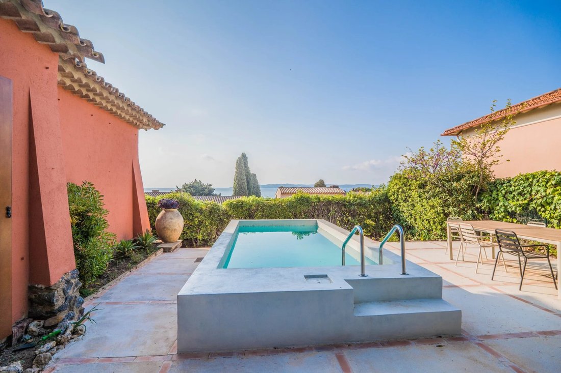 Villa in French Riviera, Provence-Alpes-Côte d'Azur, France 3 - 16134159