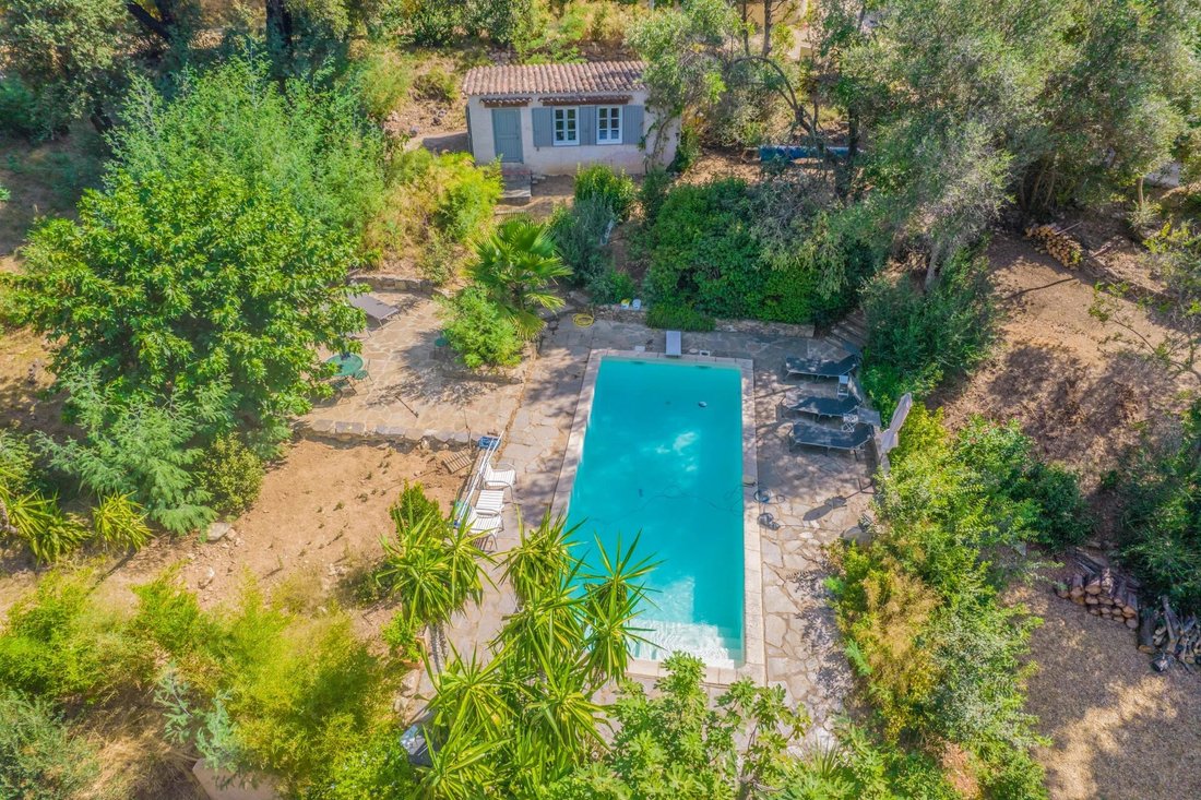 Villa in Grimaud, Provence-Alpes-Côte d'Azur, France 3 - 14009834
