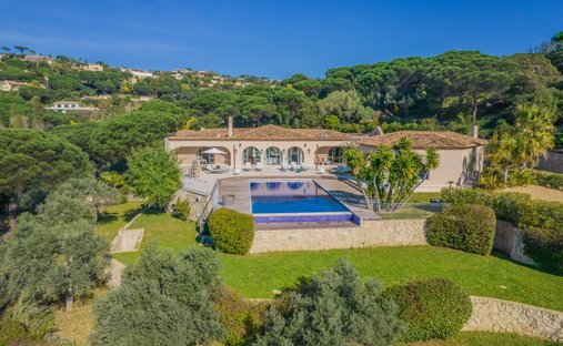 Villa in Nartelle-Noyer-Bellevue-bd des Sardinaux, Sainte-Maxime, France 1