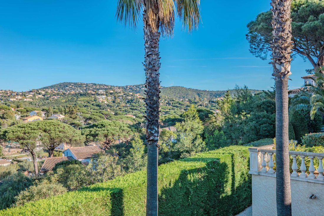 Villa in Les Issambres, Roquebrune-sur-Argens, France 3 - 15057407