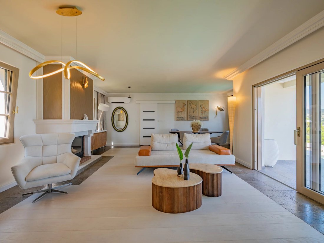 Villa in Nartelle-Noyer-Bellevue-bd des Sardinaux, Sainte-Maxime, France 4 - 16119634