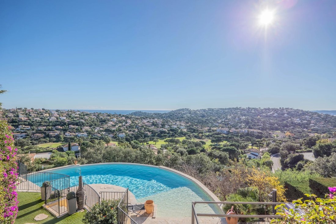 Villa in Ville-Les Saquedes-Le Bouillonnet, Sainte-Maxime, France 1 - 11168927