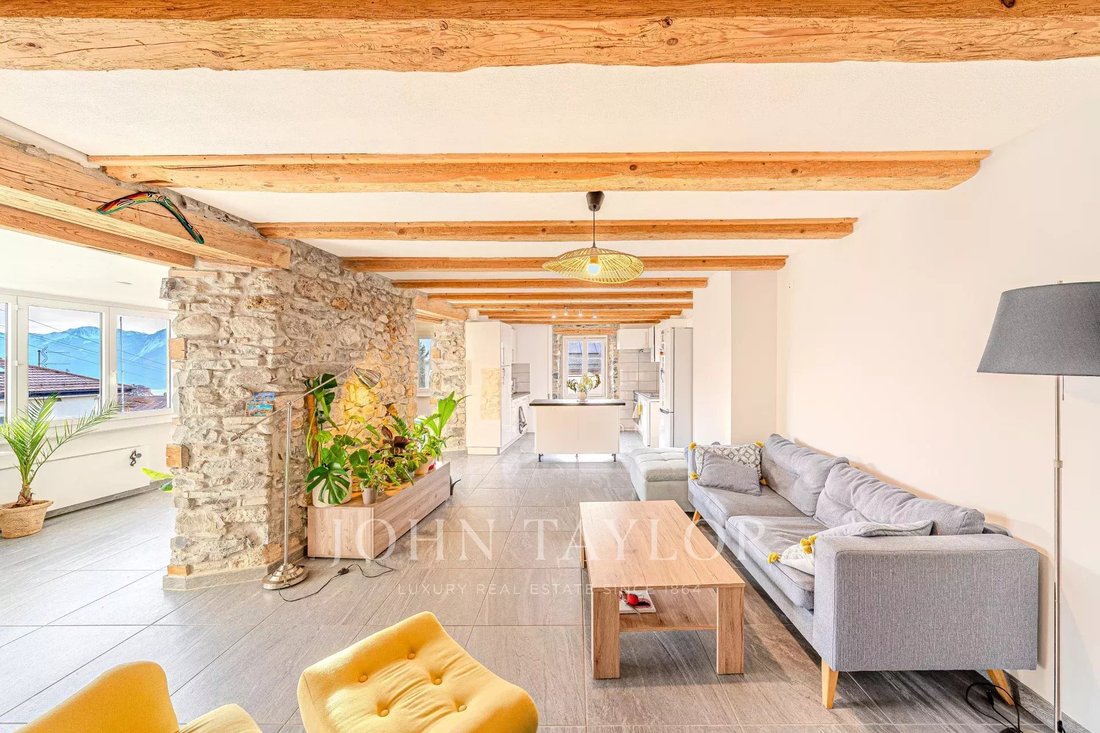 Exclusivity! Luxury Condominium Apartment Panoramic View & Garden