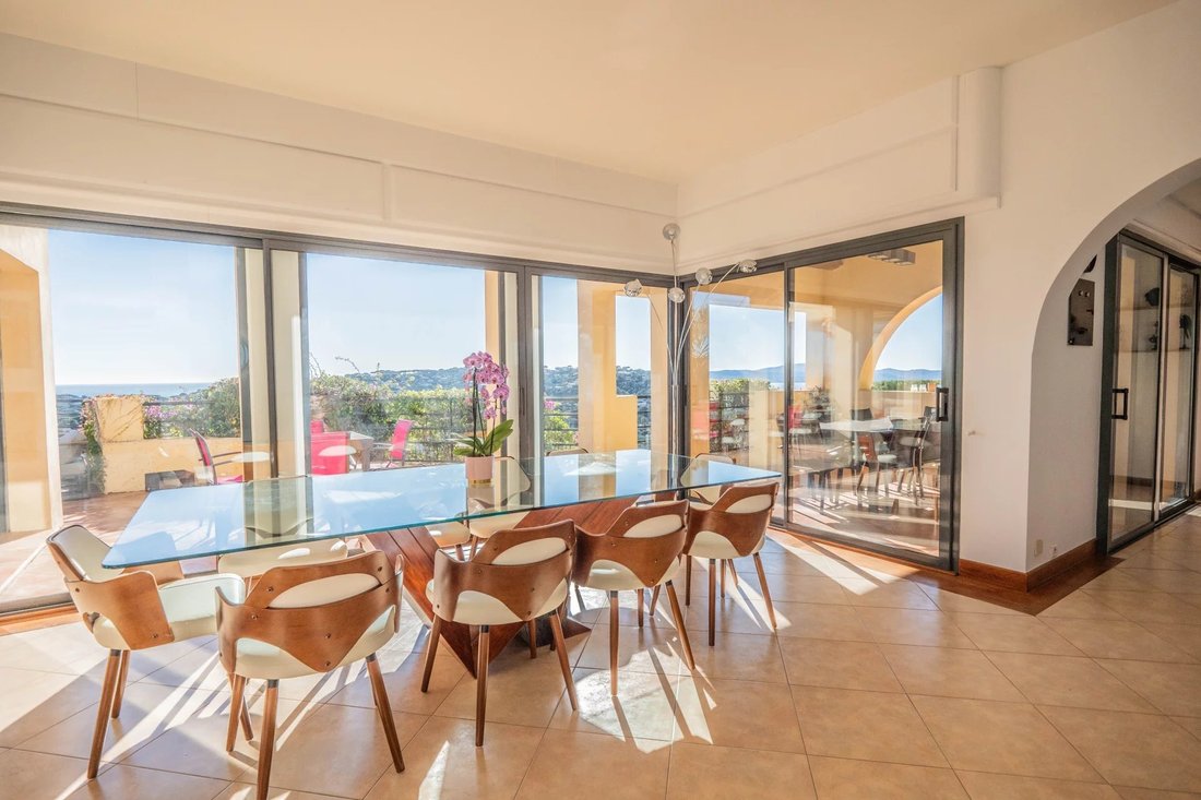 Villa in Ville-Les Saquedes-Le Bouillonnet, Sainte-Maxime, France 5 - 11168927