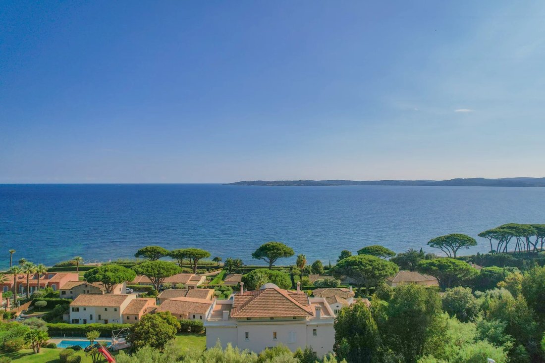 Villa in Ville-Les Saquedes-Le Bouillonnet, Sainte-Maxime, France 4 - 16938036