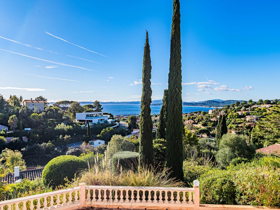 Villa in Les Issambres, Roquebrune-sur-Argens, France 3 - 16905209