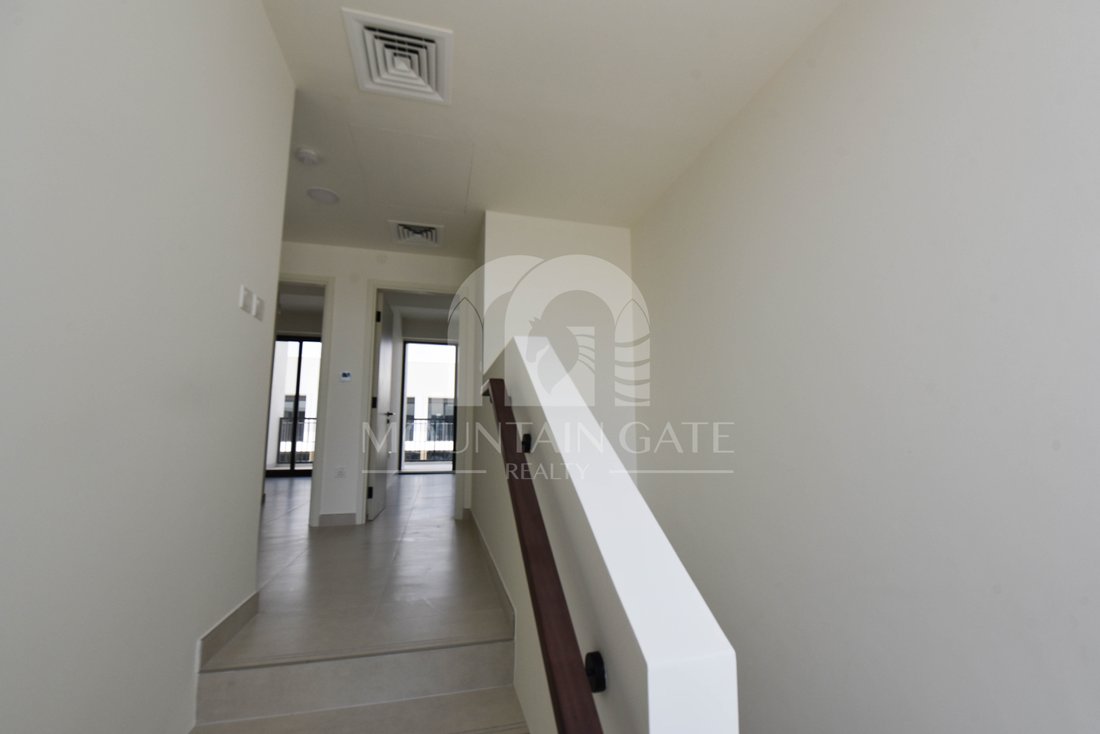 Townhouse in Reem, Dubai, United Arab Emirates 4 - 16937384