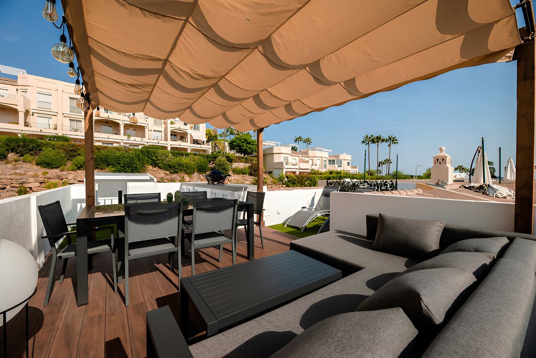 Penthouse in La Quinta, Benahavis, Andalusia 1 - 16942776