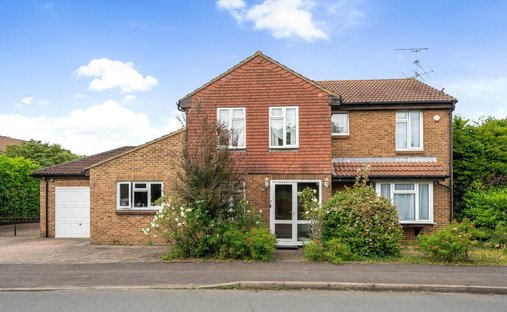 House in Abbotswood, Guildford, England 1