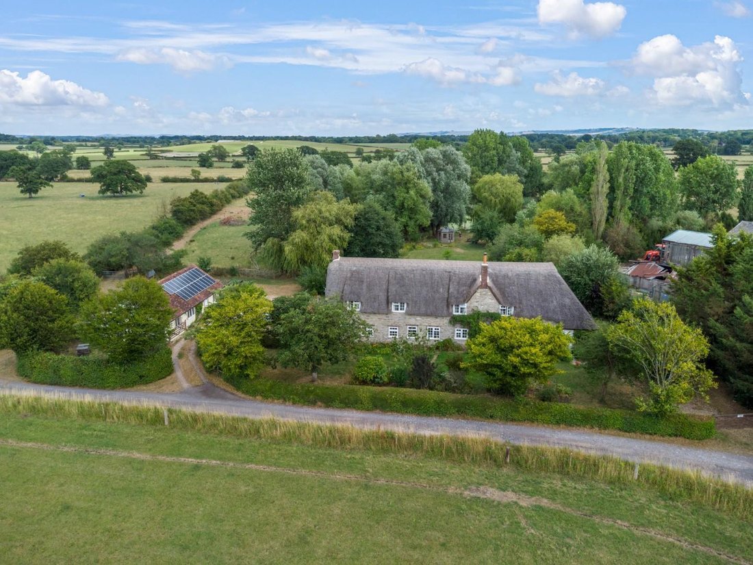 House in Dorset, England 1 - 16939404