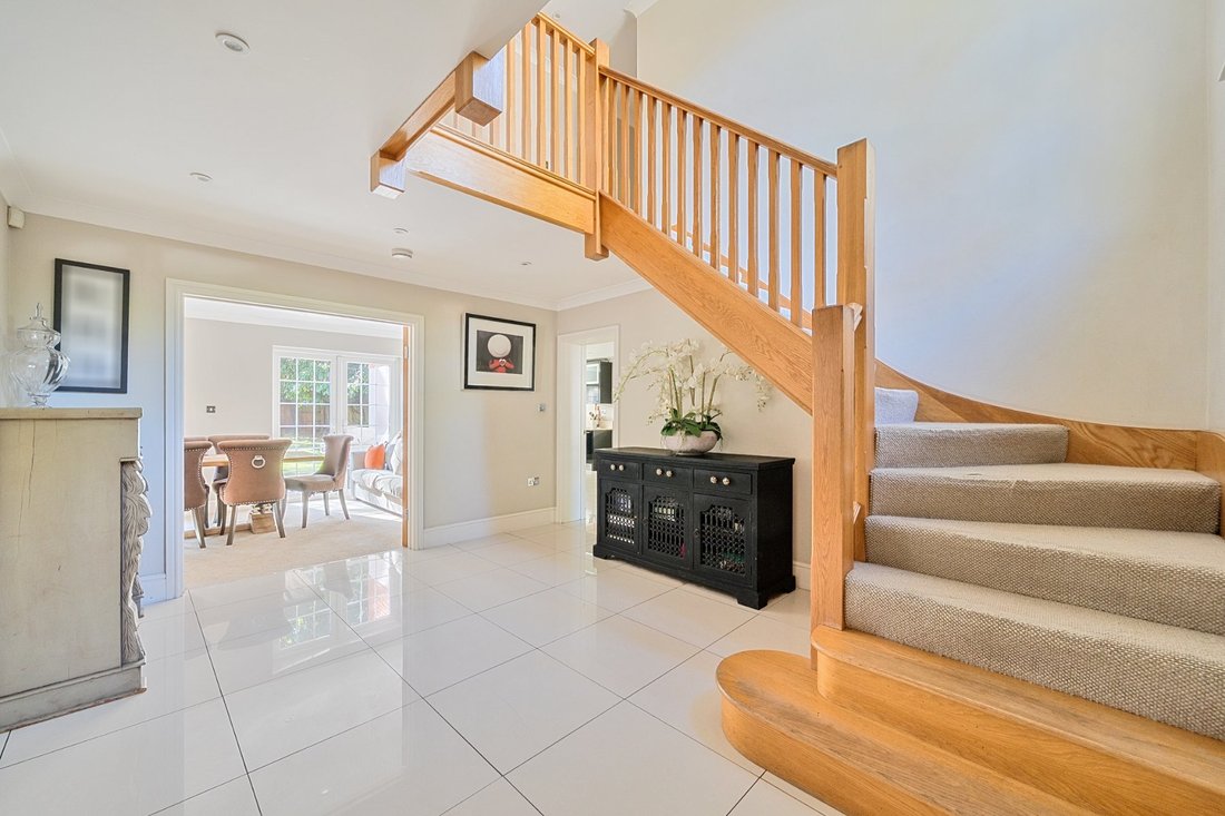 House in Pyrford Green, Woking, England 5 - 16940544