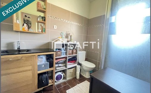 Aoc Côtes De Bourg Wine Château On 16 Hectares Ref 1029