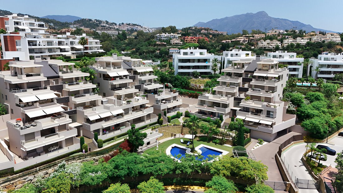 Apartment in Benahavis, Andalusia, Spain 1 - 16942769