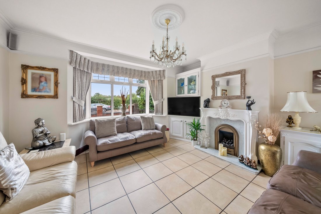 House in West Acton, Ealing, England 5 - 16939200