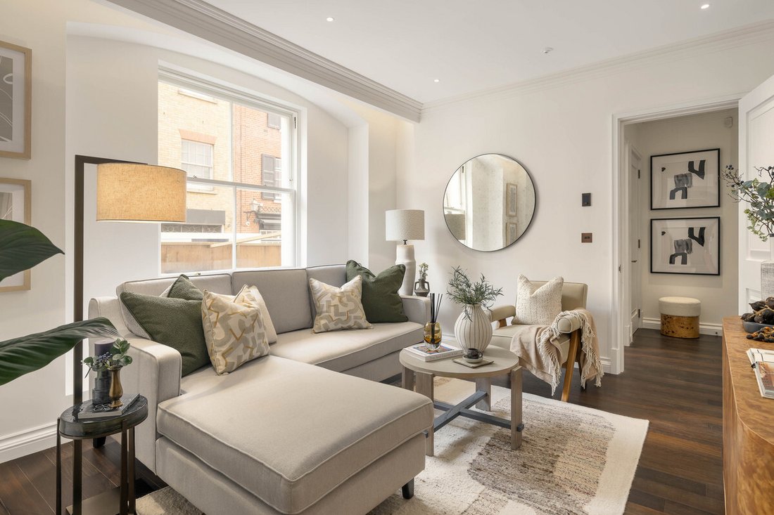 Apartment in Mayfair, Westminster, England 1 - 16584957