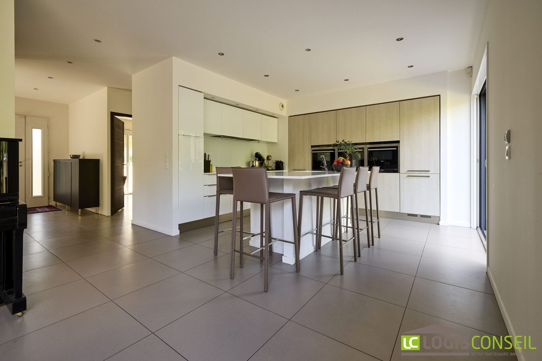 House in La Faiencerie-Le Clos Saint Cyr, Bourg-la-Reine, France 5 - 16942068