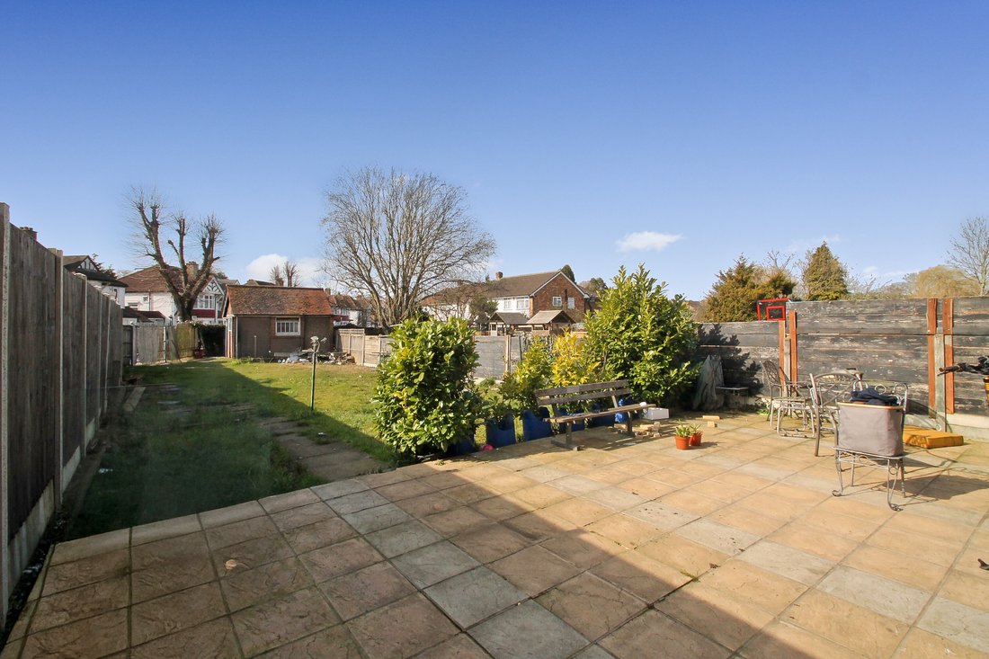 House in Kenton, Brent, England 2 - 16939261