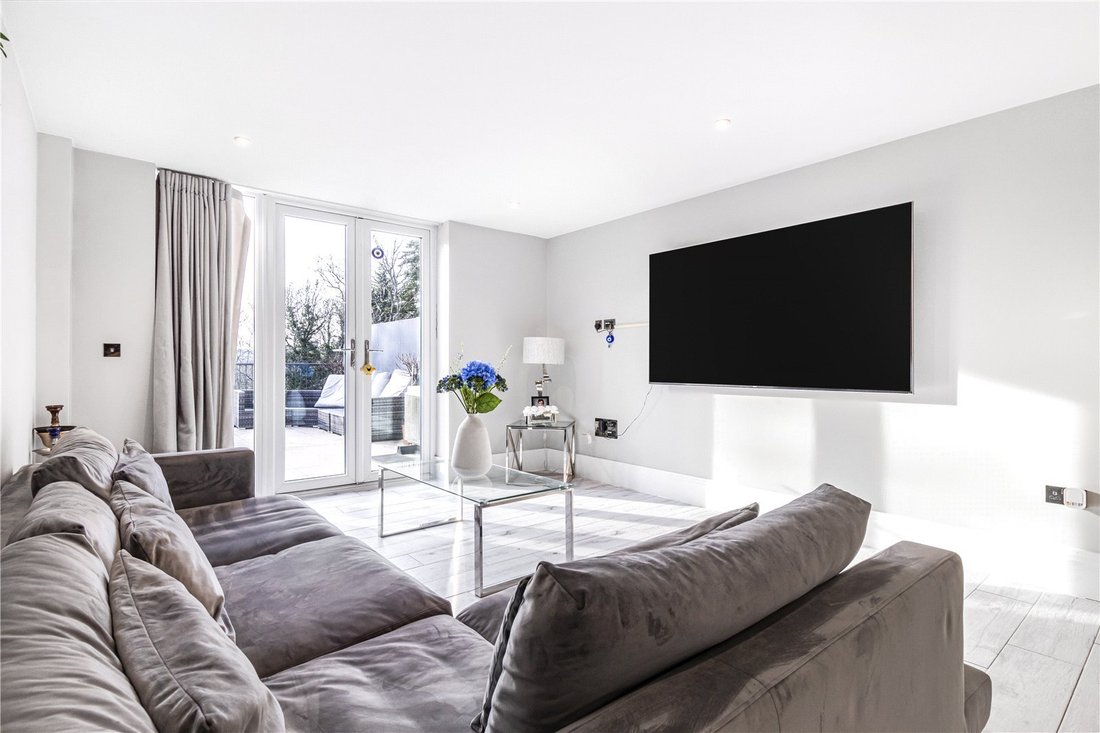 Apartment in Cockfosters, Enfield, England 3 - 16943365