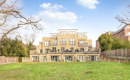 Apartment in Cockfosters, Enfield, England 1