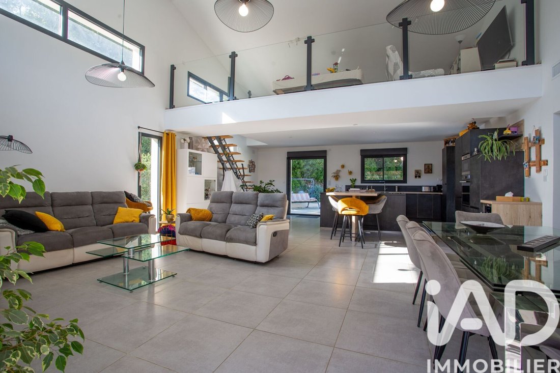 House in Ouest, Rochefort-du-Gard, France 3 - 16938640