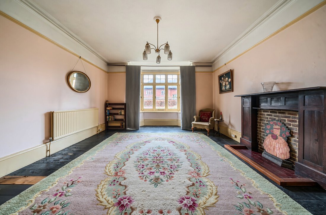 House in Godalming, England 3 - 16940594
