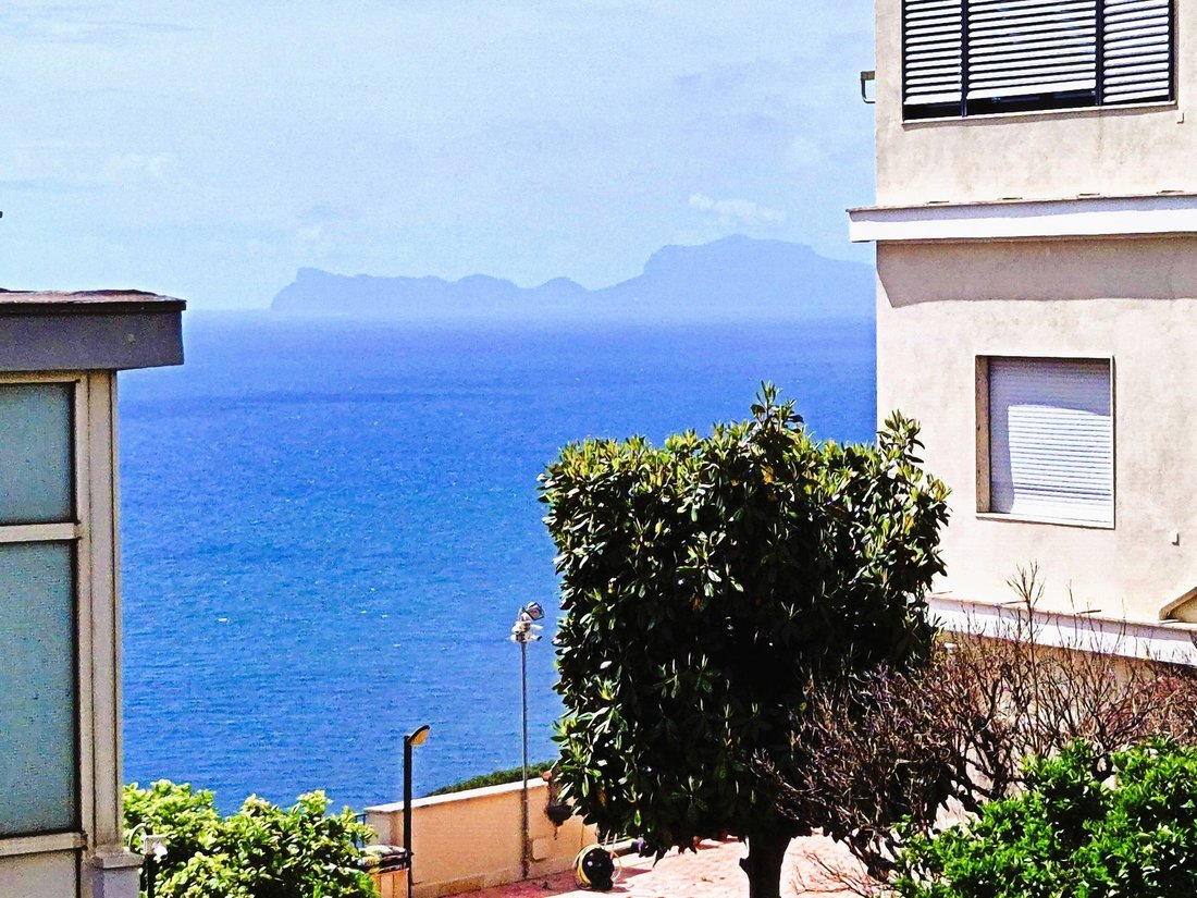 Apartment in Chiaia, Naples, Campania 4 - 16651425