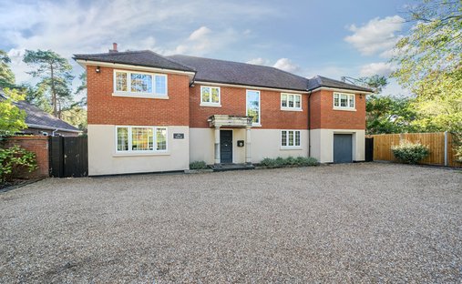 House in Pyrford Green, Woking, England 1