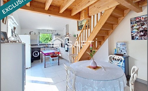 Aoc Côtes De Bourg Wine Château On 16 Hectares Ref 1029