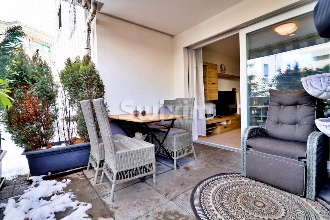 Exclusive ! Magnificent Apartment Close To Downtown!