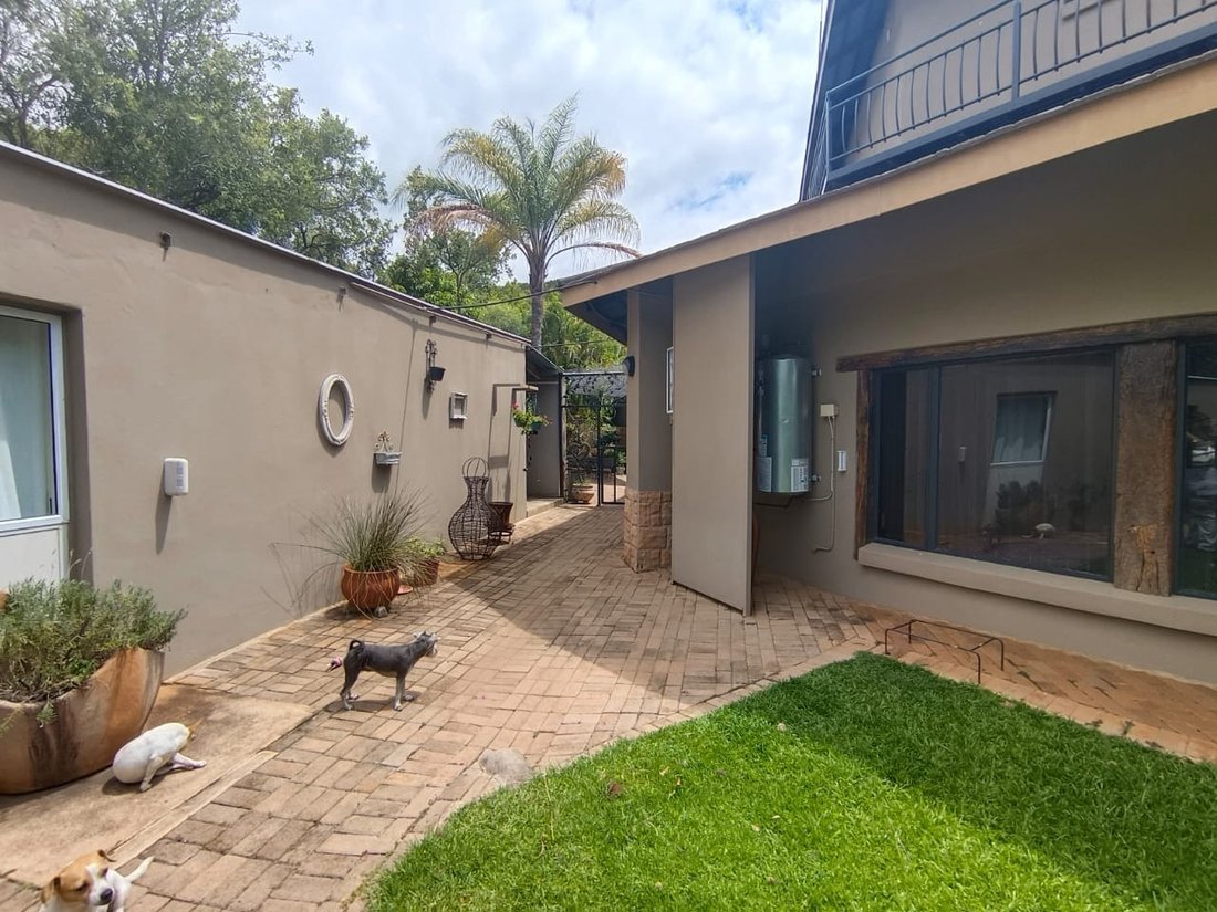 Farm Ranch in Bela-Bela, Limpopo, South Africa 5 - 16938190