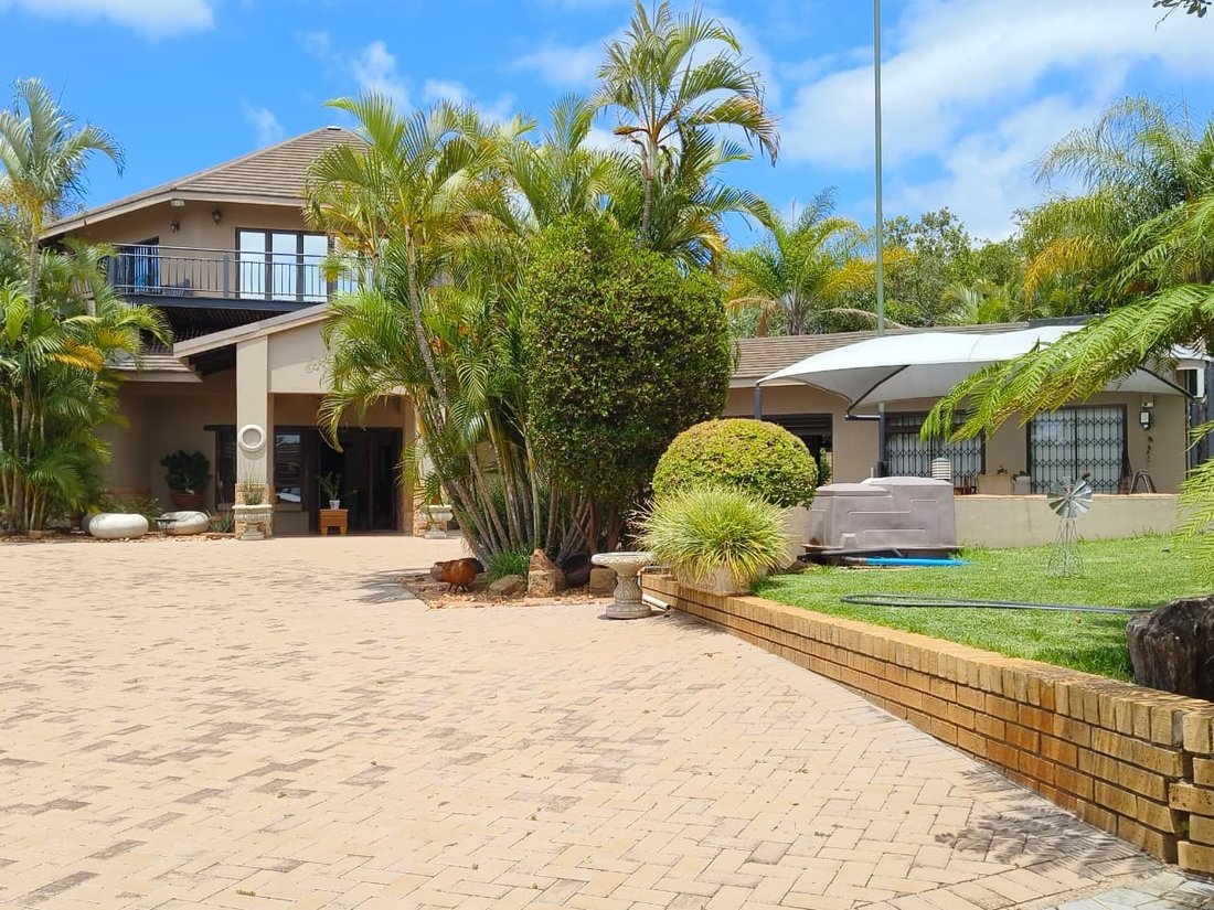 Farm Ranch in Bela-Bela, Limpopo, South Africa 4 - 16938190