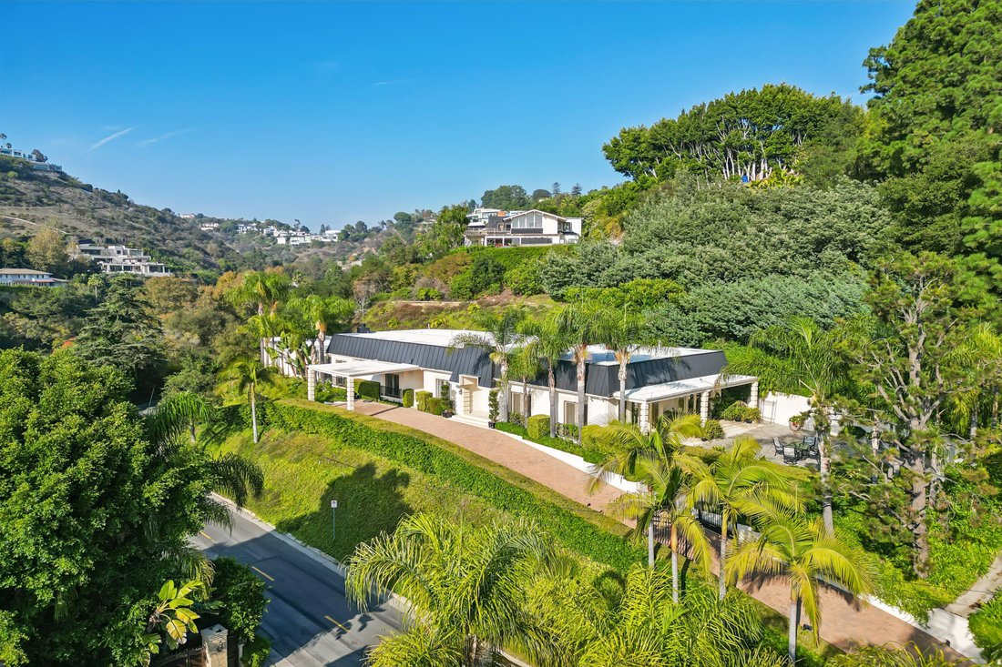 10825 Chalon Rd In Los Angeles, California, United States For Sale ...