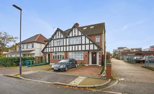 Casa a I Giardini, Harrow, Inghilterra 1