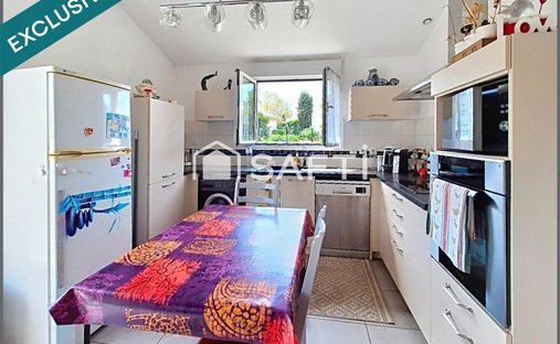 Aoc Côtes De Bourg Wine Château On 16 Hectares Ref 1029