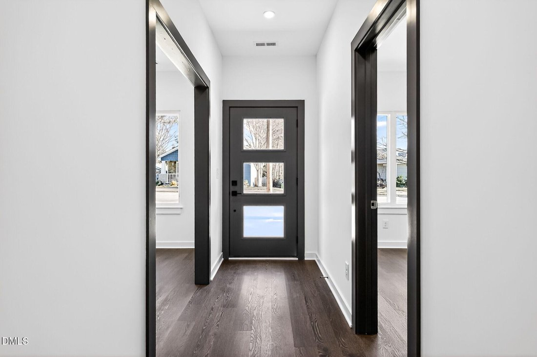 Townhouse in Raleigh, North Carolina, United States 4 - 16876313