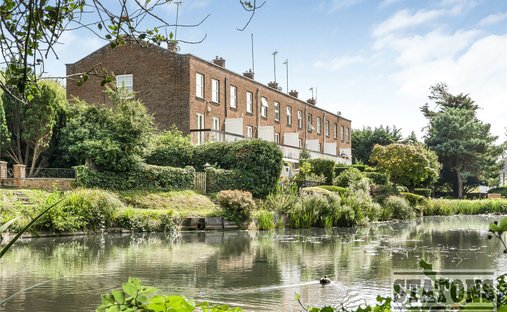 House in Barnet, England 1
