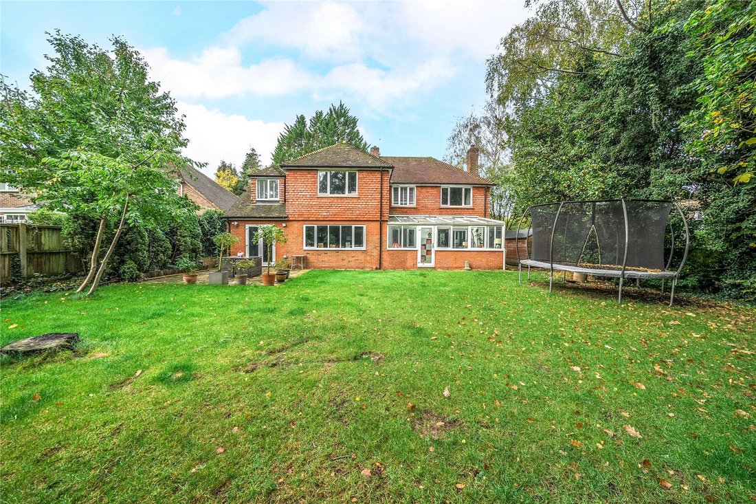 Casa a Merrow, Guildford, Inghilterra 1 - 16941067