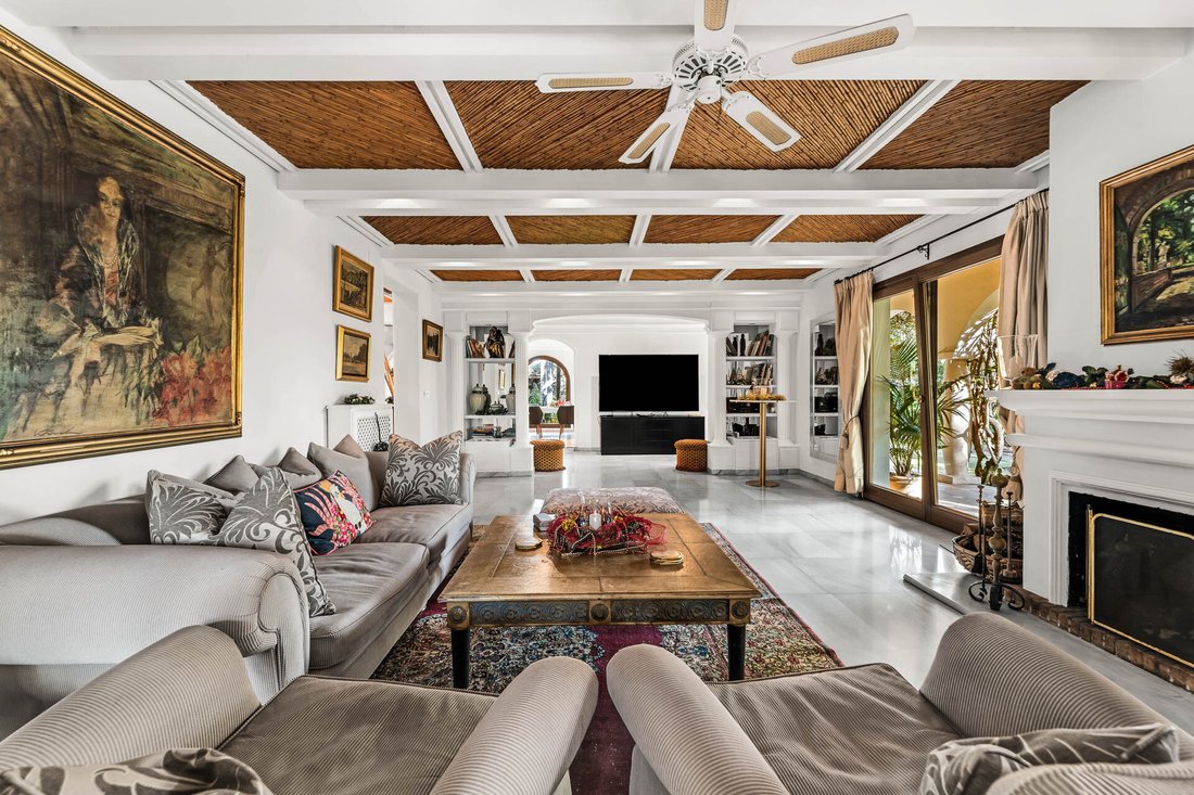 Villa in Puerto Banus, Marbella, Spain 5 - 16940052