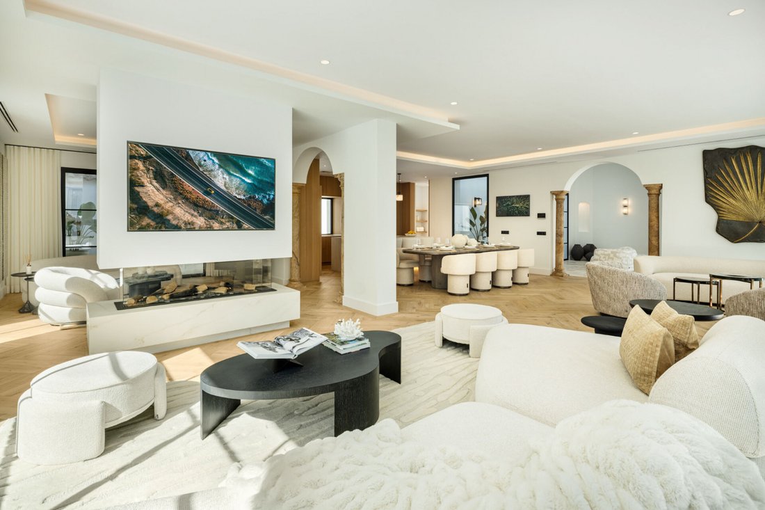 Villa in La Quinta, Benahavis, Andalusia 4 - 16938972
