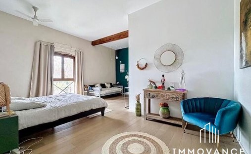 Sale Of Equestrian Estate Aimargues, 260m² 6 Rooms 1,050,000€ With Swimming Pool