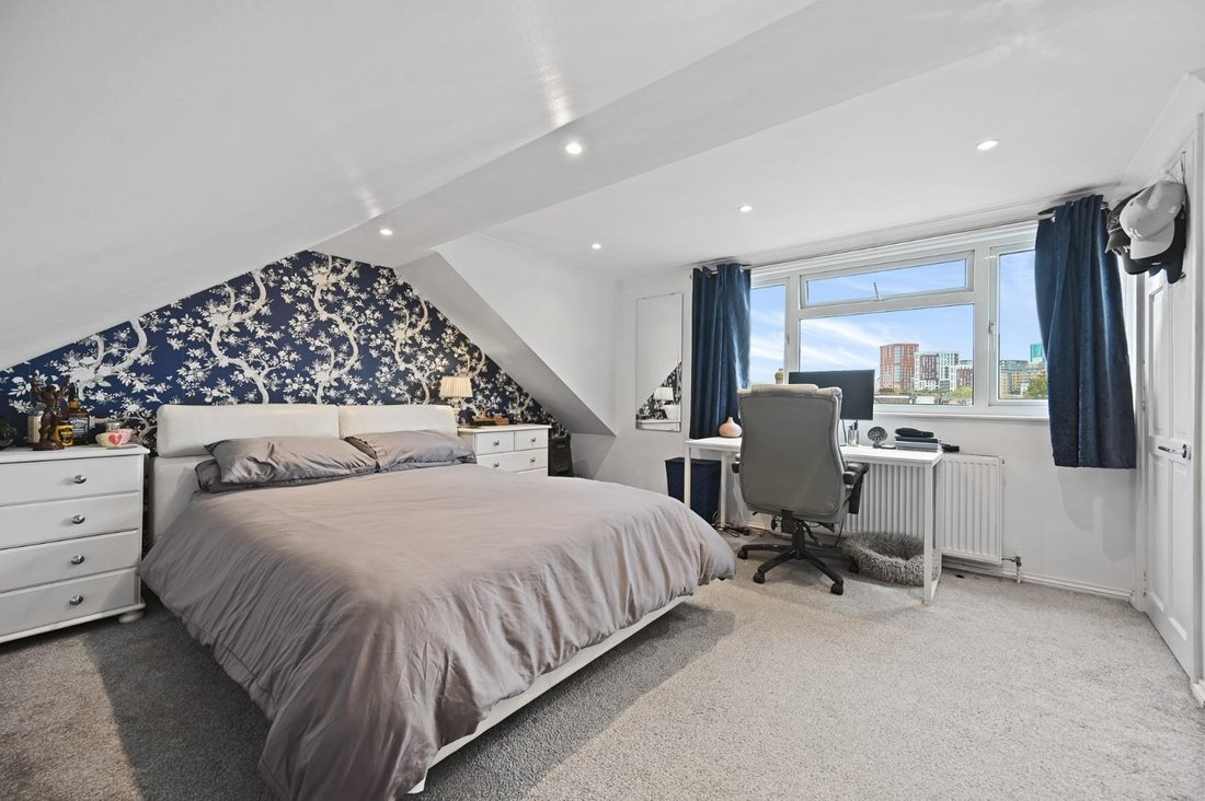 House in West Acton, Ealing, England 4 - 16939349
