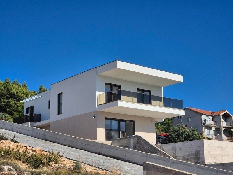 Villa in Sibenik, Sibenik-Knin County, Croatia 1 - 16854857