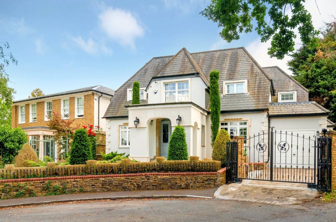 House in Barnet, England 1 - 16943080