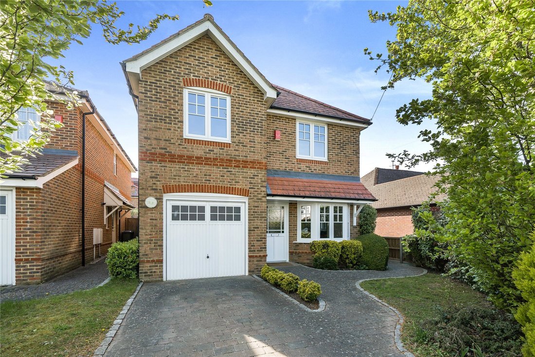 House in Hersham, Elmbridge, England 1 - 16941620