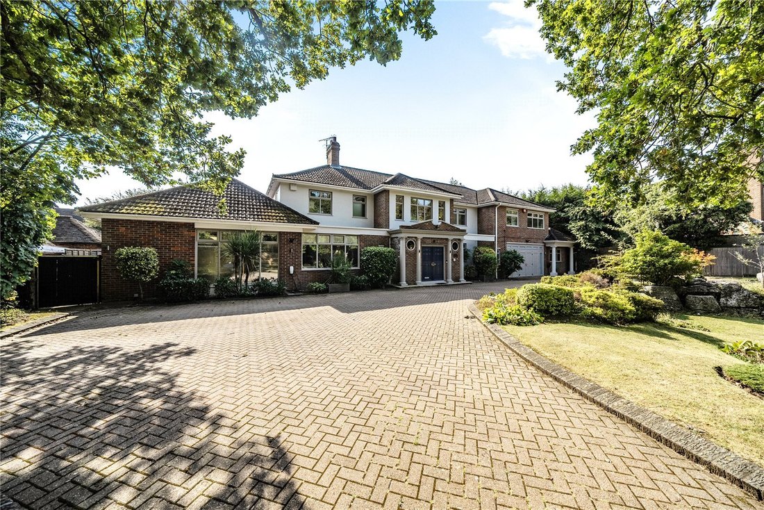 House in Cuffley, Northaw, England 3 - 16942903