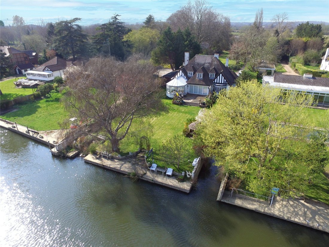 Land in Hythe, Staines, England 1 - 16939185