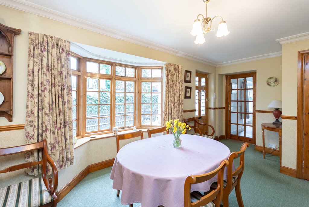 House in Dorking, England 4 - 16941623