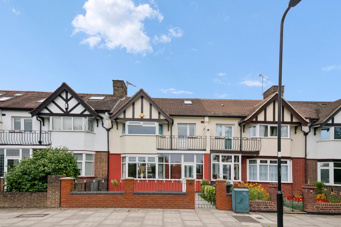 House in West Acton, Ealing, England 1 - 16939200